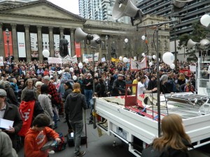 Protestors make their feelings clear about Australia’s recent decision to stop asylum seekers from resettling in Australia. (Photo by: Sham Majid)