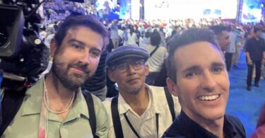 ABC's Indonesia correspondent Bill Birtles (right) with producer Ari Wu (centre) and cameraman Mitch Woolnough (left) (Image: Supplied)